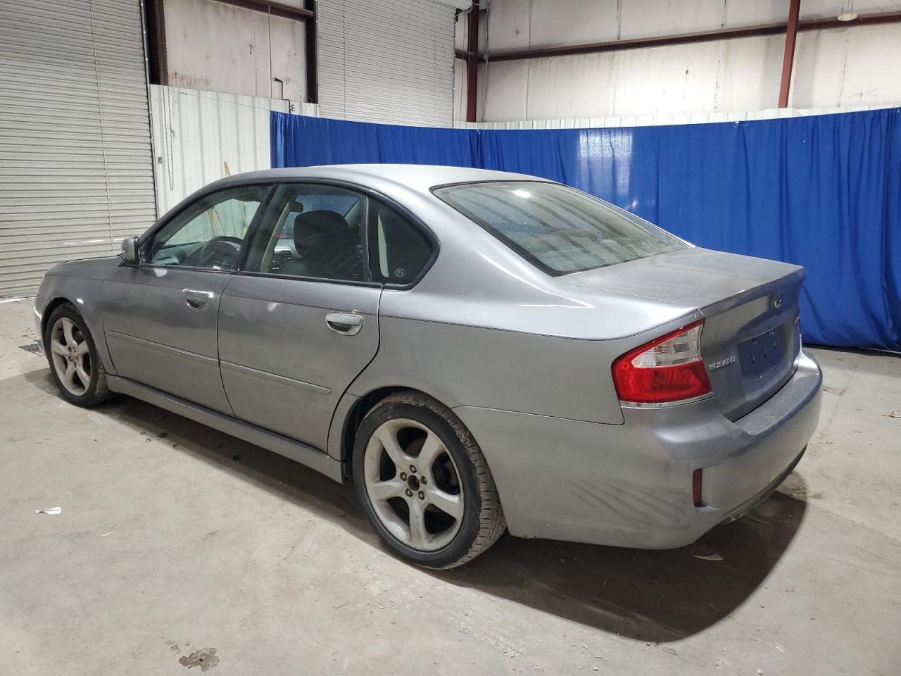 2009 Subaru Legacy - Image 2