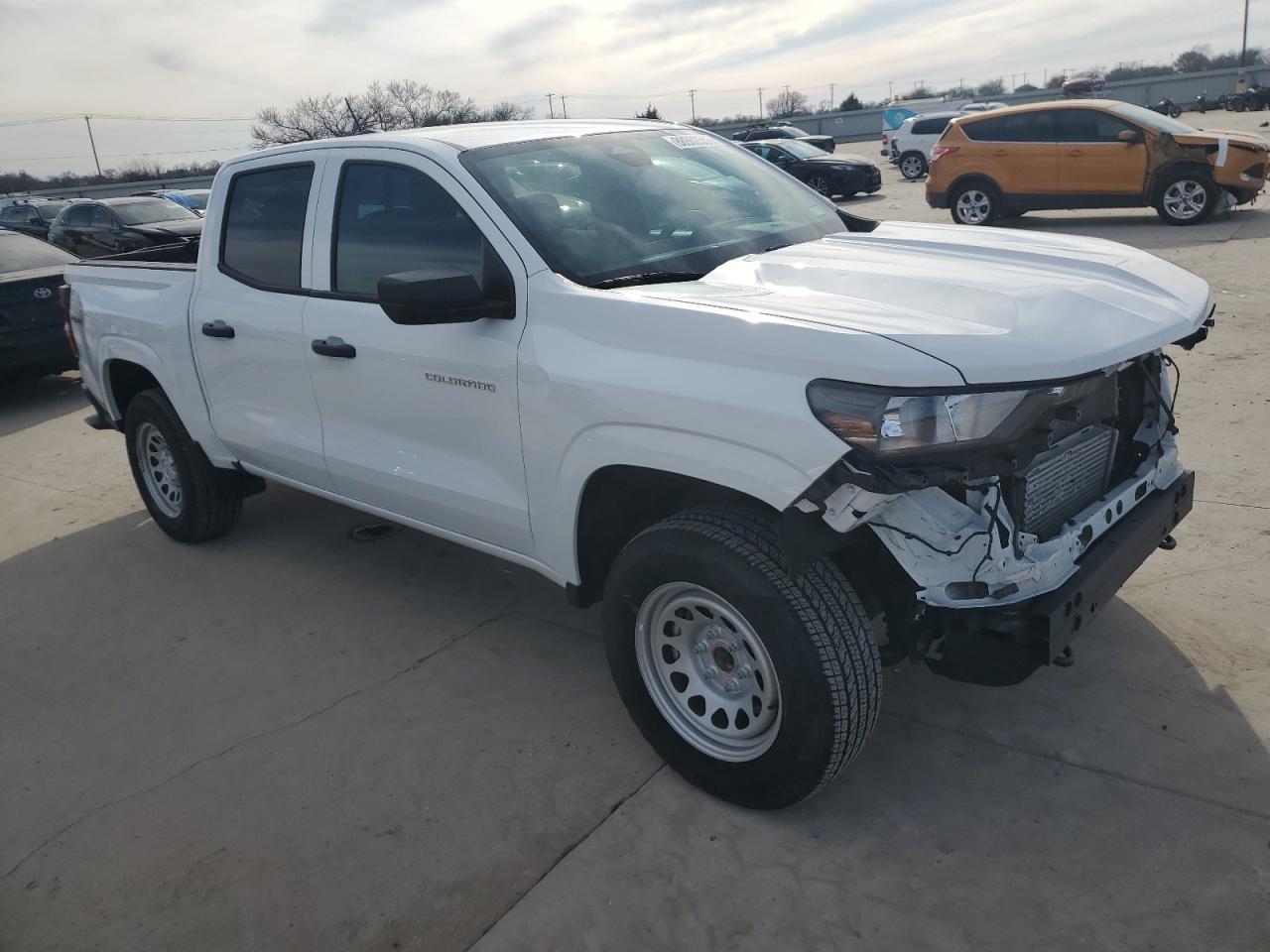 VIN 1GCGTBEC6R1149525 2024 CHEVROLET COLORADO no.4