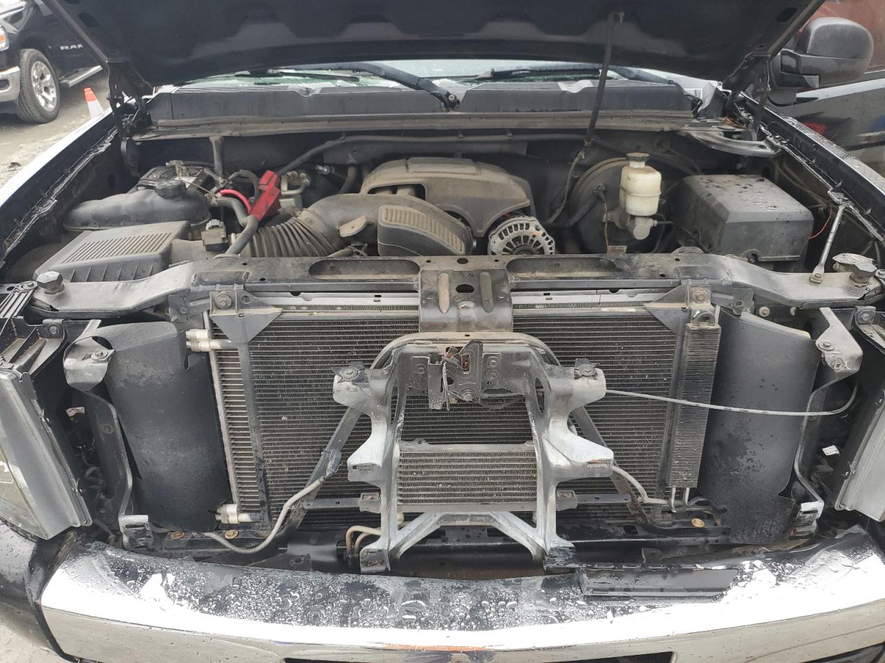 2011 Chevrolet Silverado - Image 11