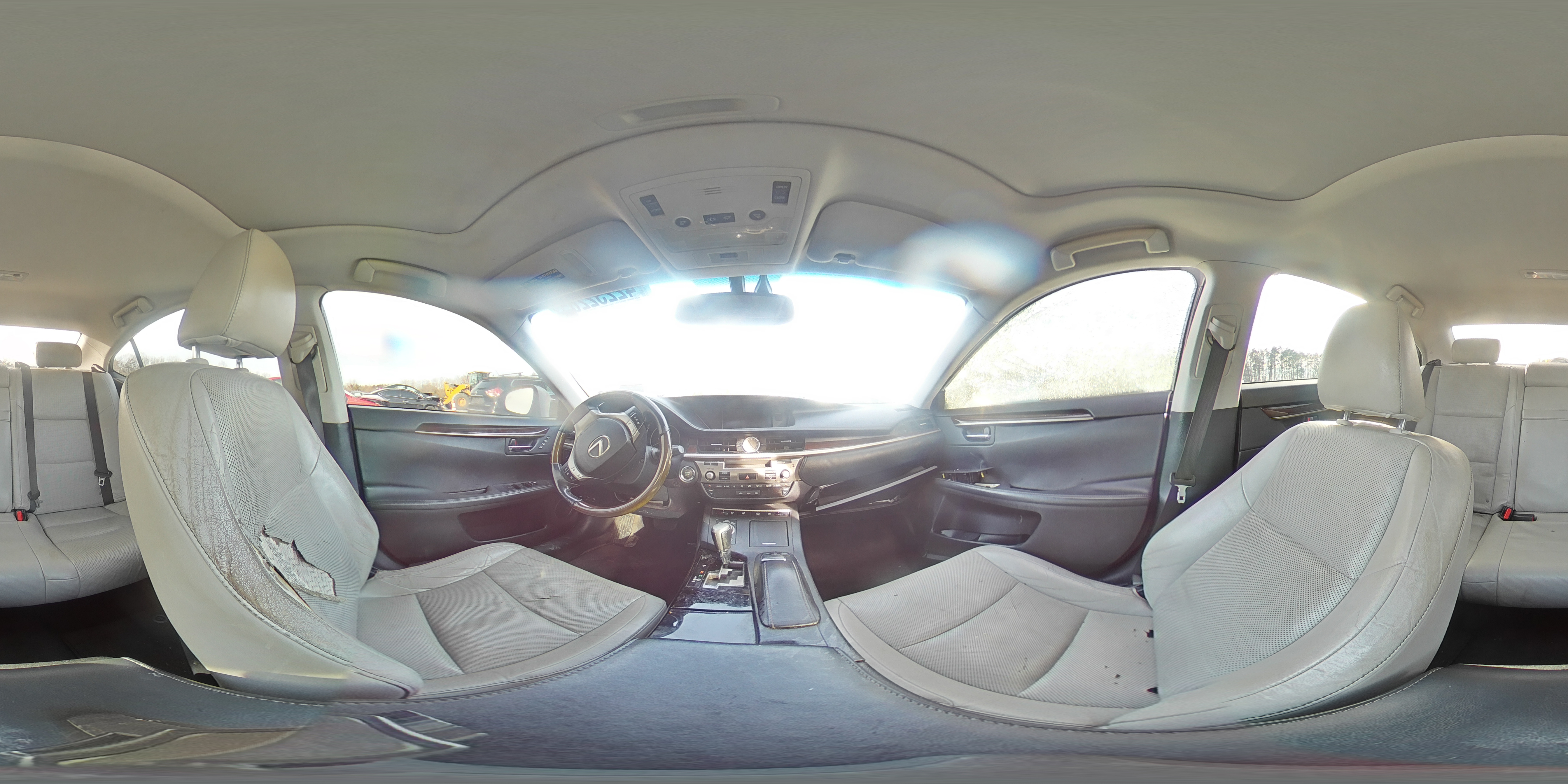 2013 Lexus ES - Image 13