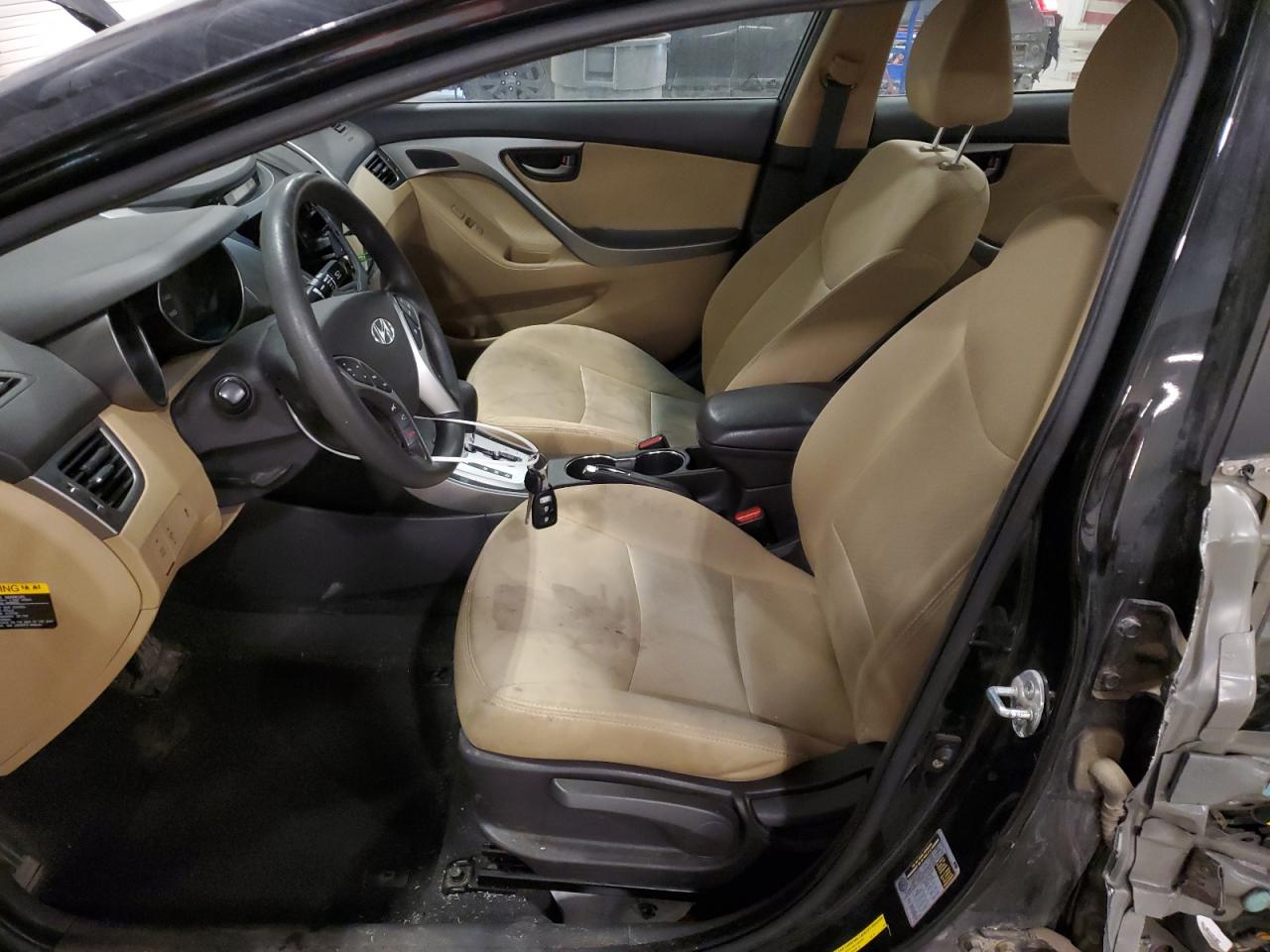 2012 Hyundai Elantra - Image 7