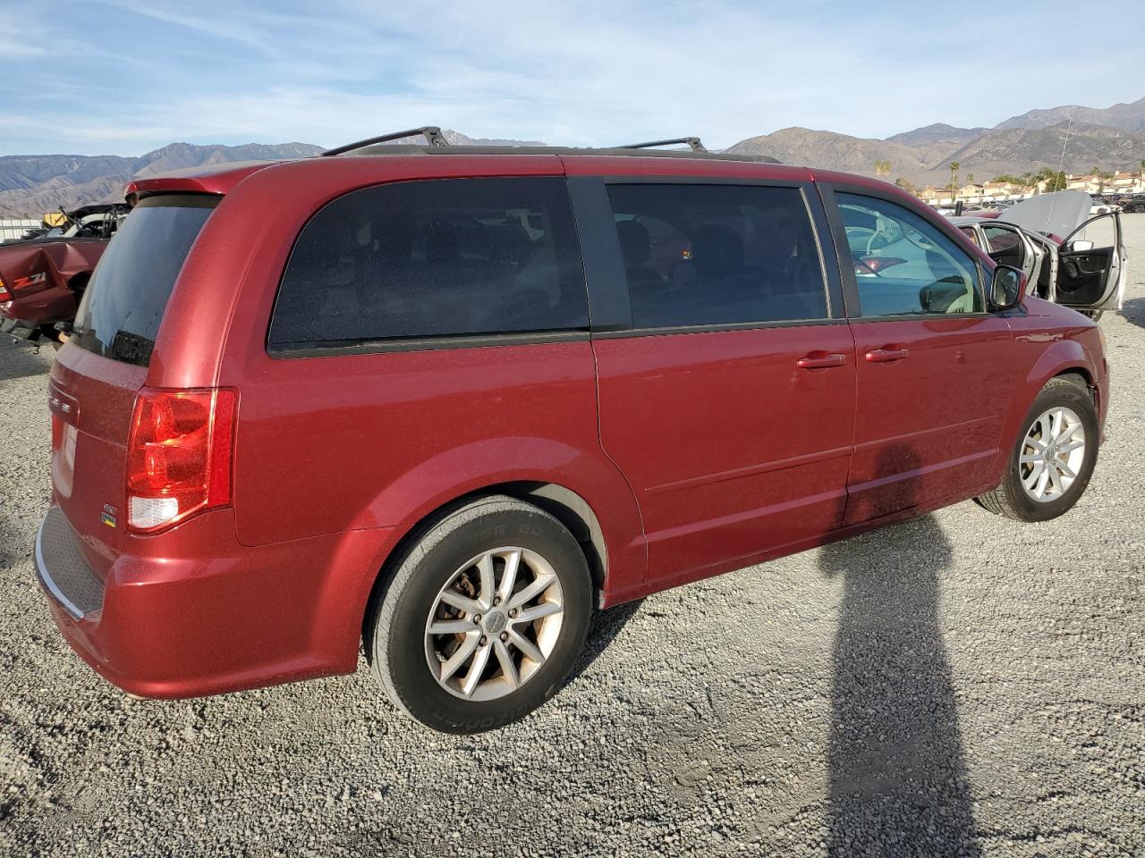 2016 Dodge Caravan - Image 3