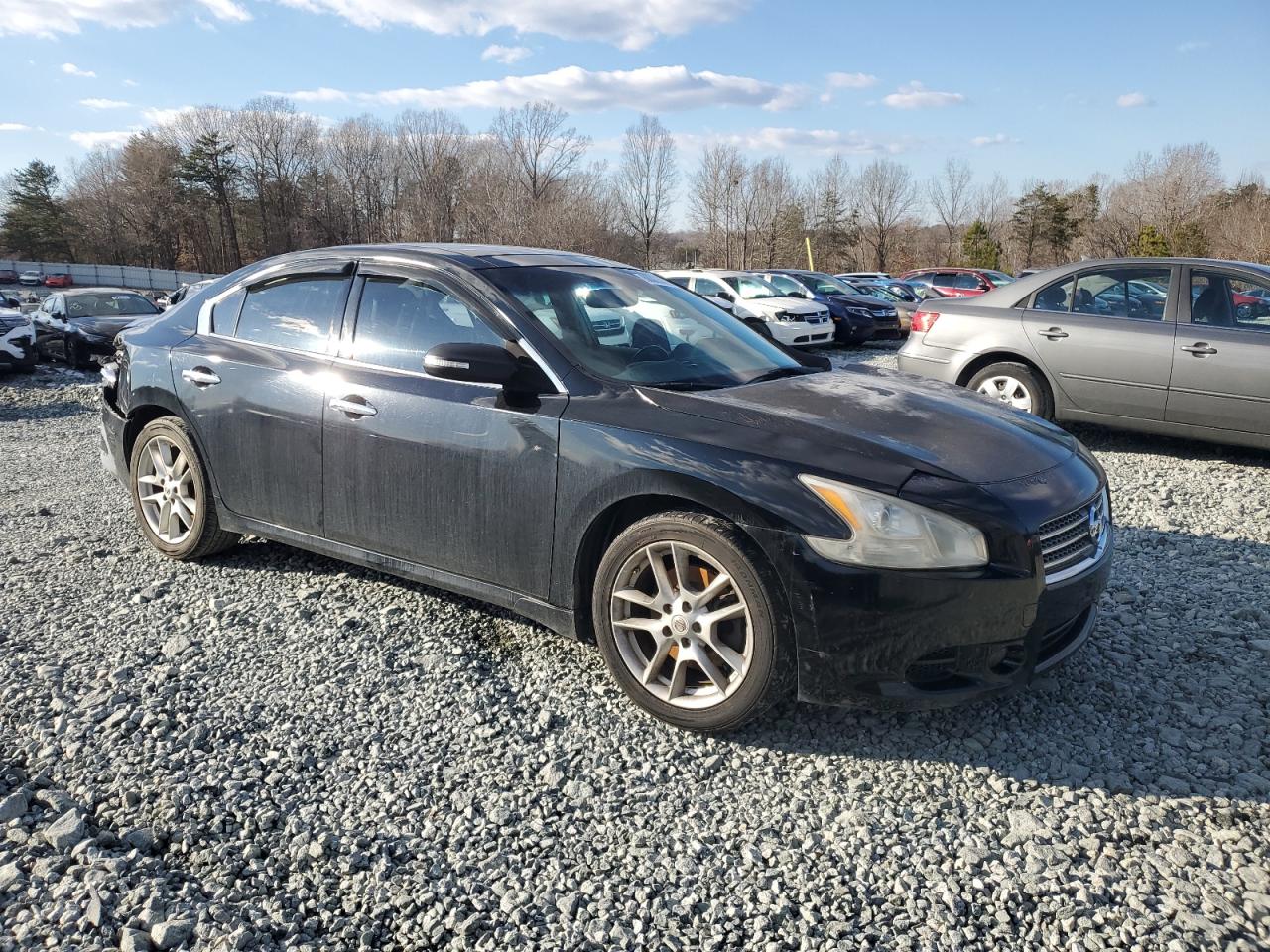 2010 Nissan Maxima - Image 4