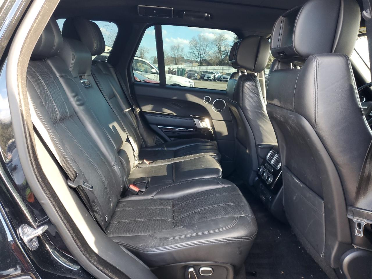 2014 Land Rover Range Rover - Image 11