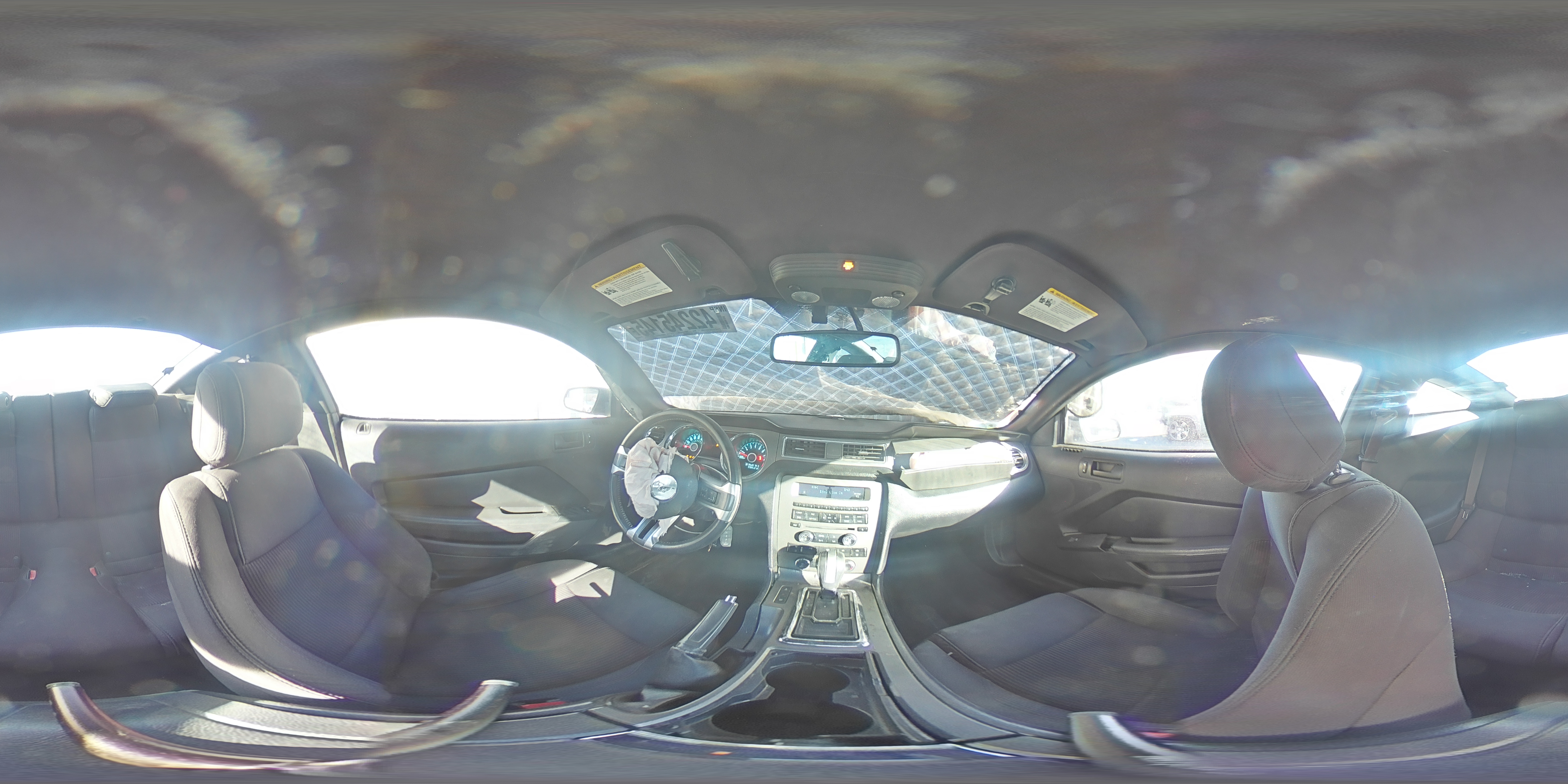 2014 Ford Mustang - Image 13