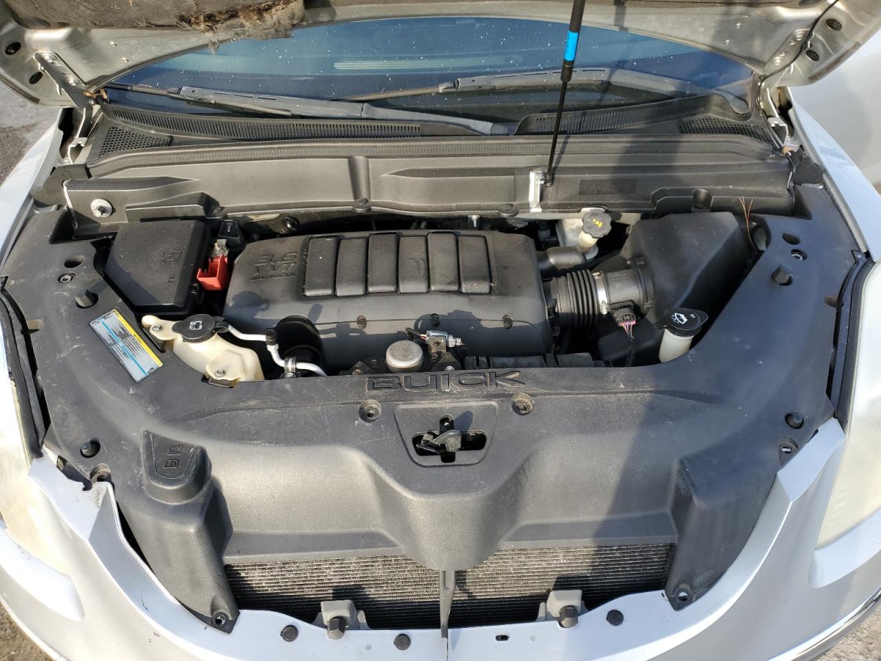 2010 Buick Enclave - Image 12