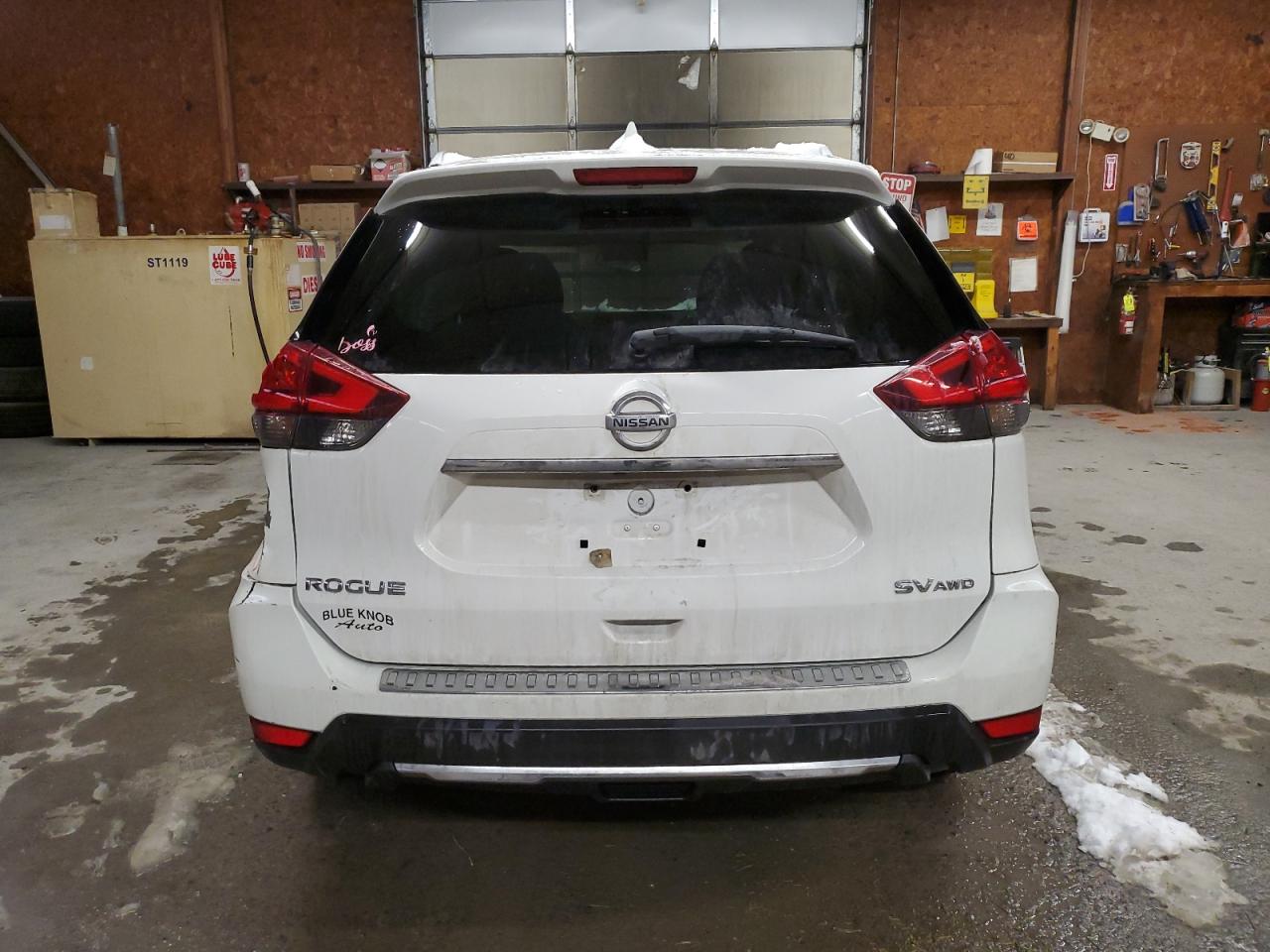 2017 Nissan Rogue - Image 6