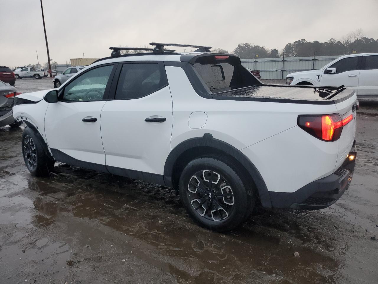 2023 Hyundai Santa Cruz - Image 2