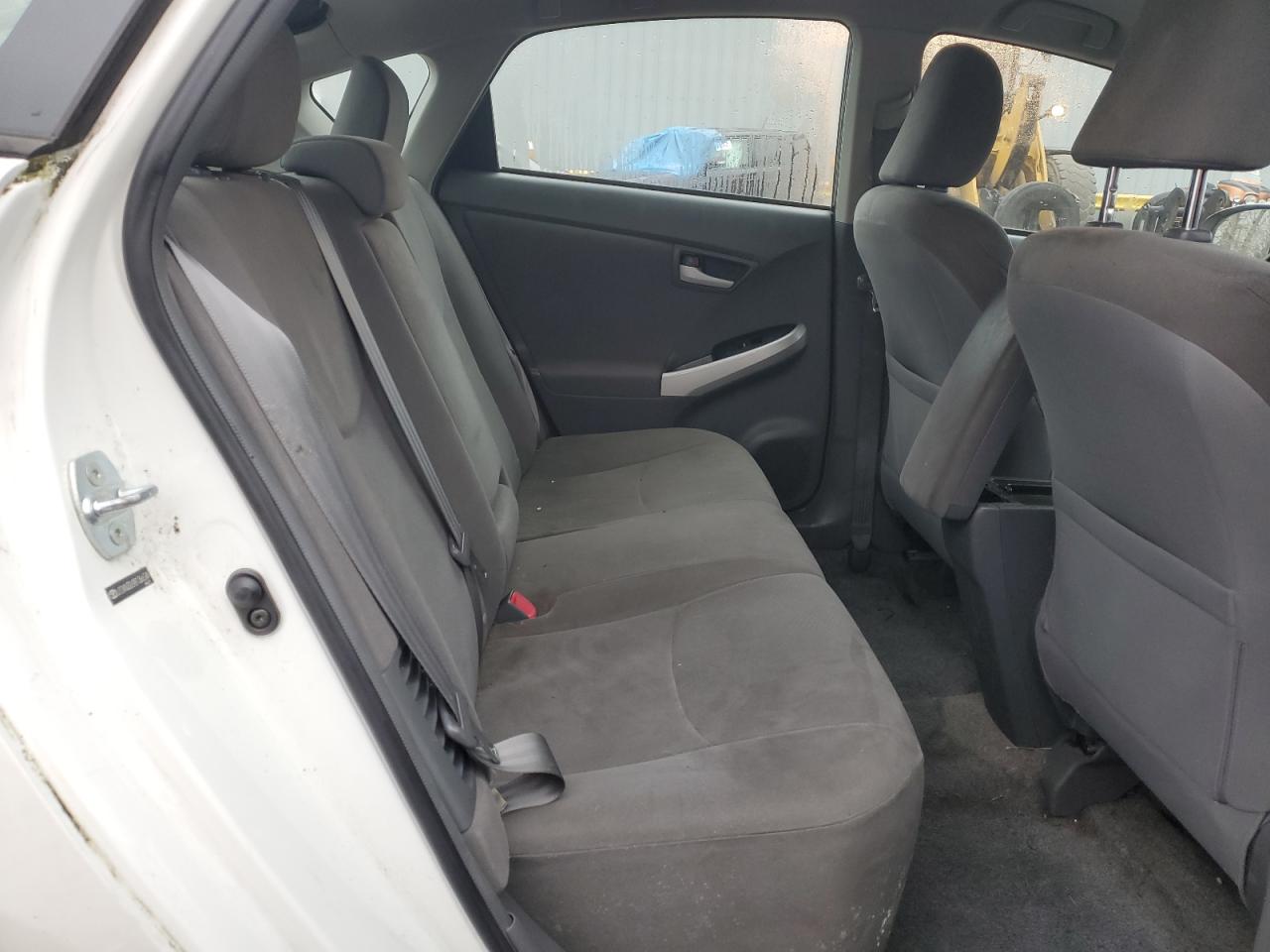 2011 Toyota Prius - Image 10