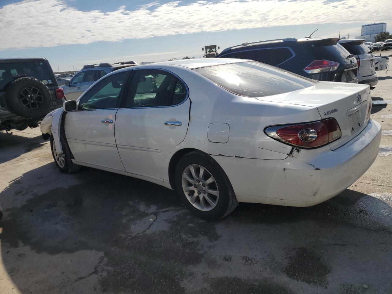 2002 Lexus ES - Image 2