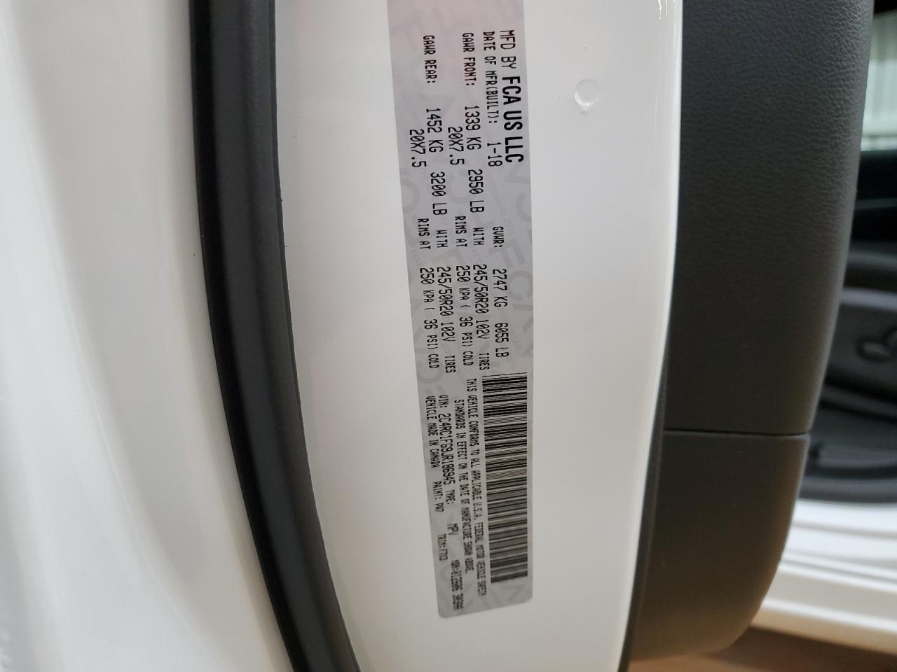 2018 Chrysler Pacifica - Image 13