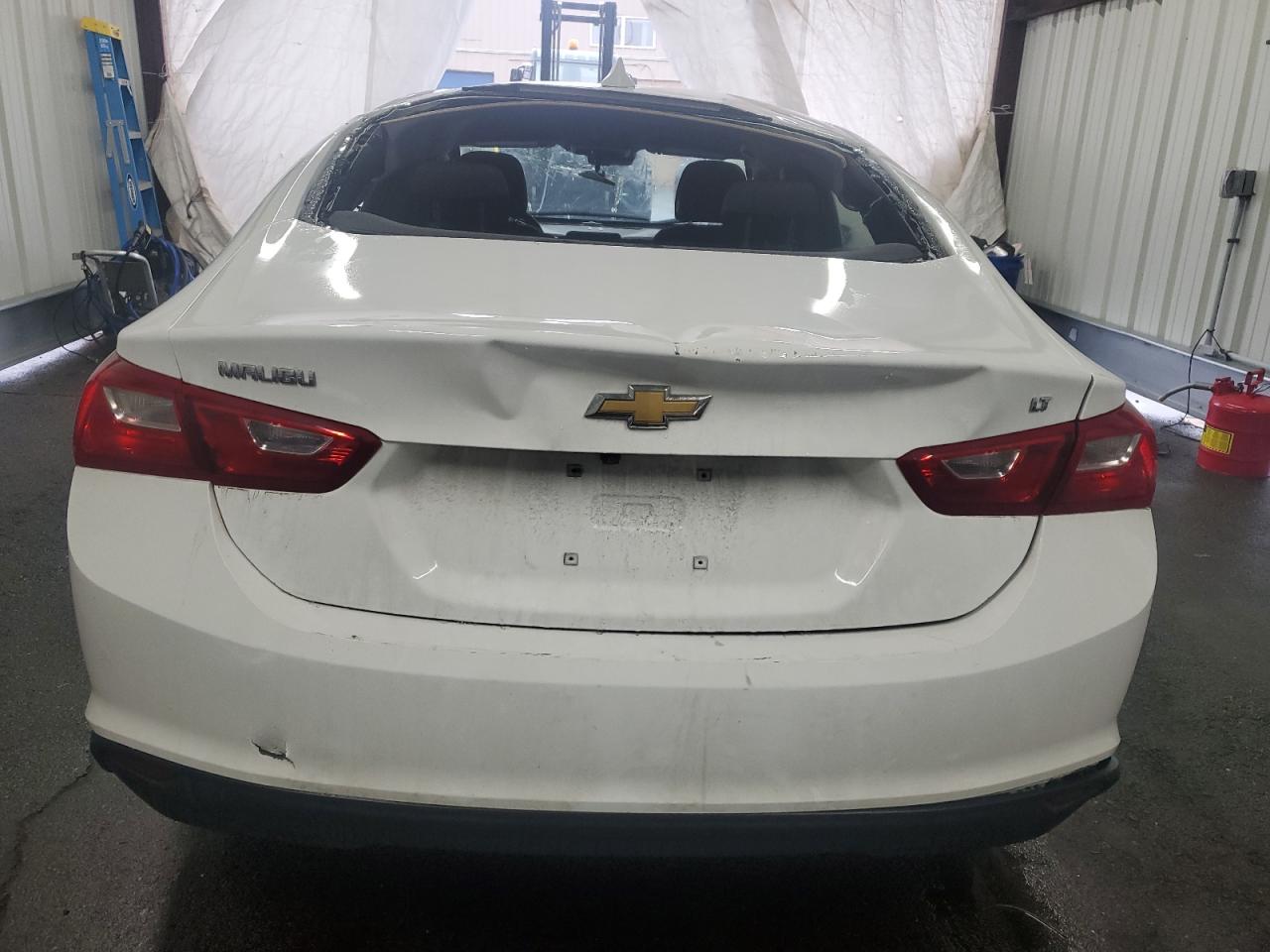 2023 Chevrolet Malibu - Image 6