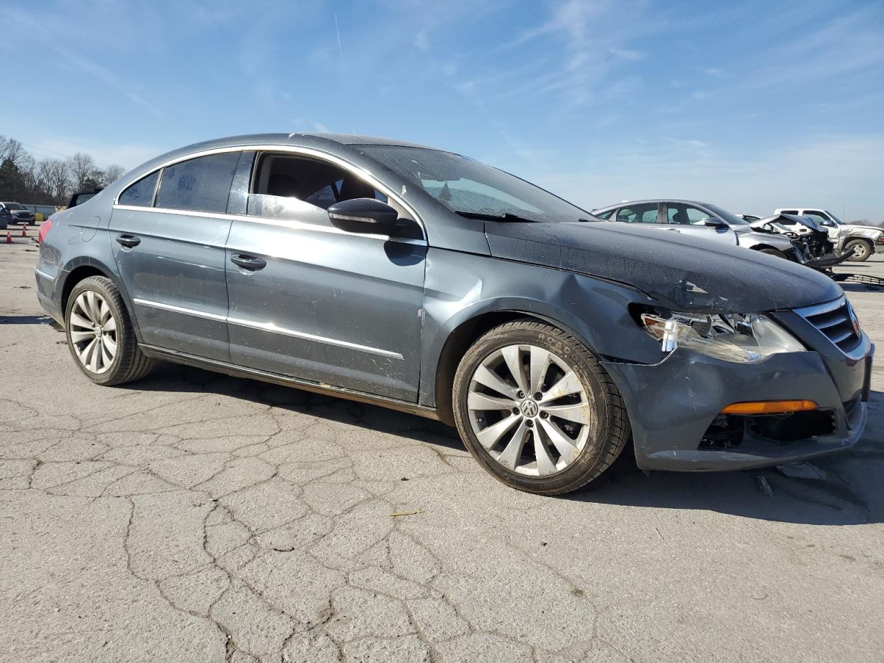 2010 Volkswagen Passat CC - Image 4