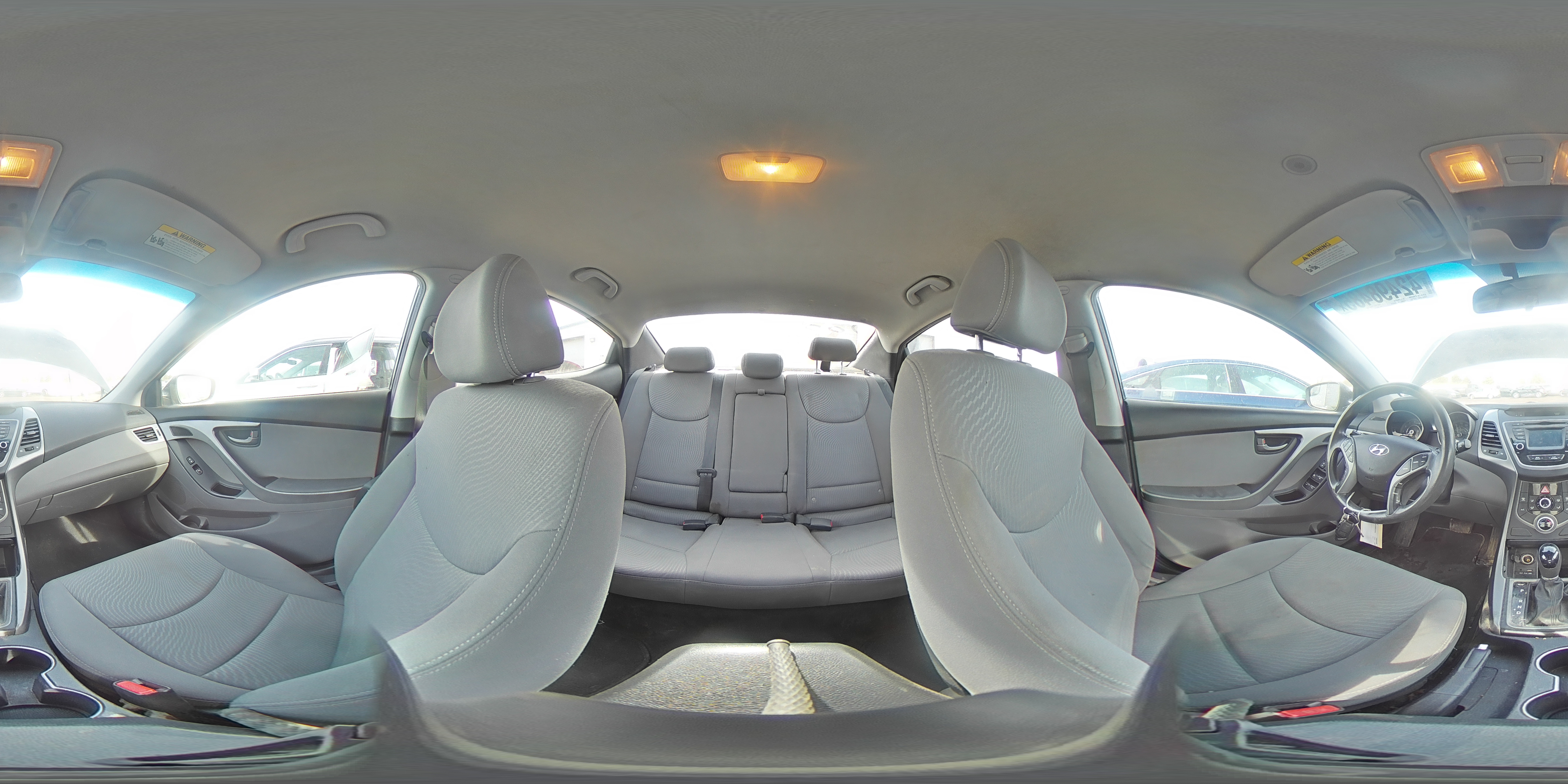 2016 Hyundai Elantra - Image 14