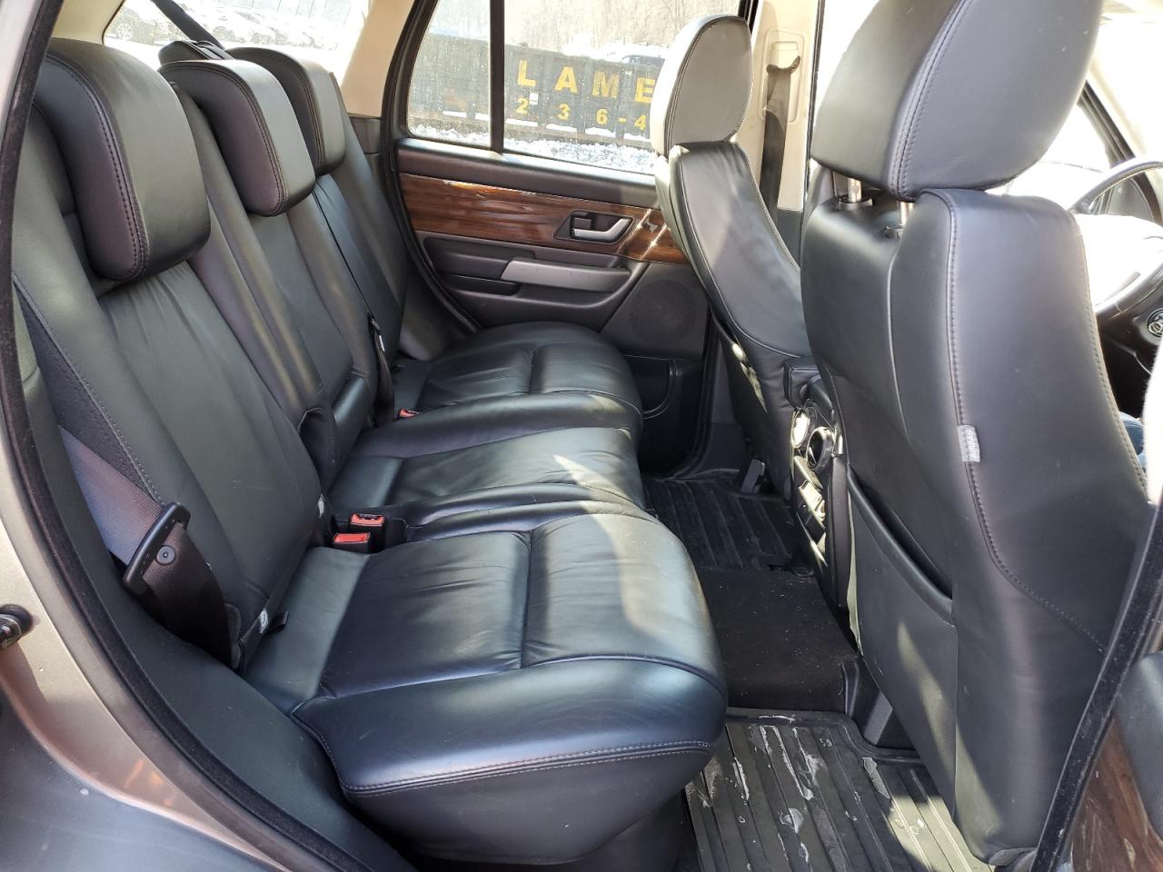 2008 Land Rover Range Rover - Image 11