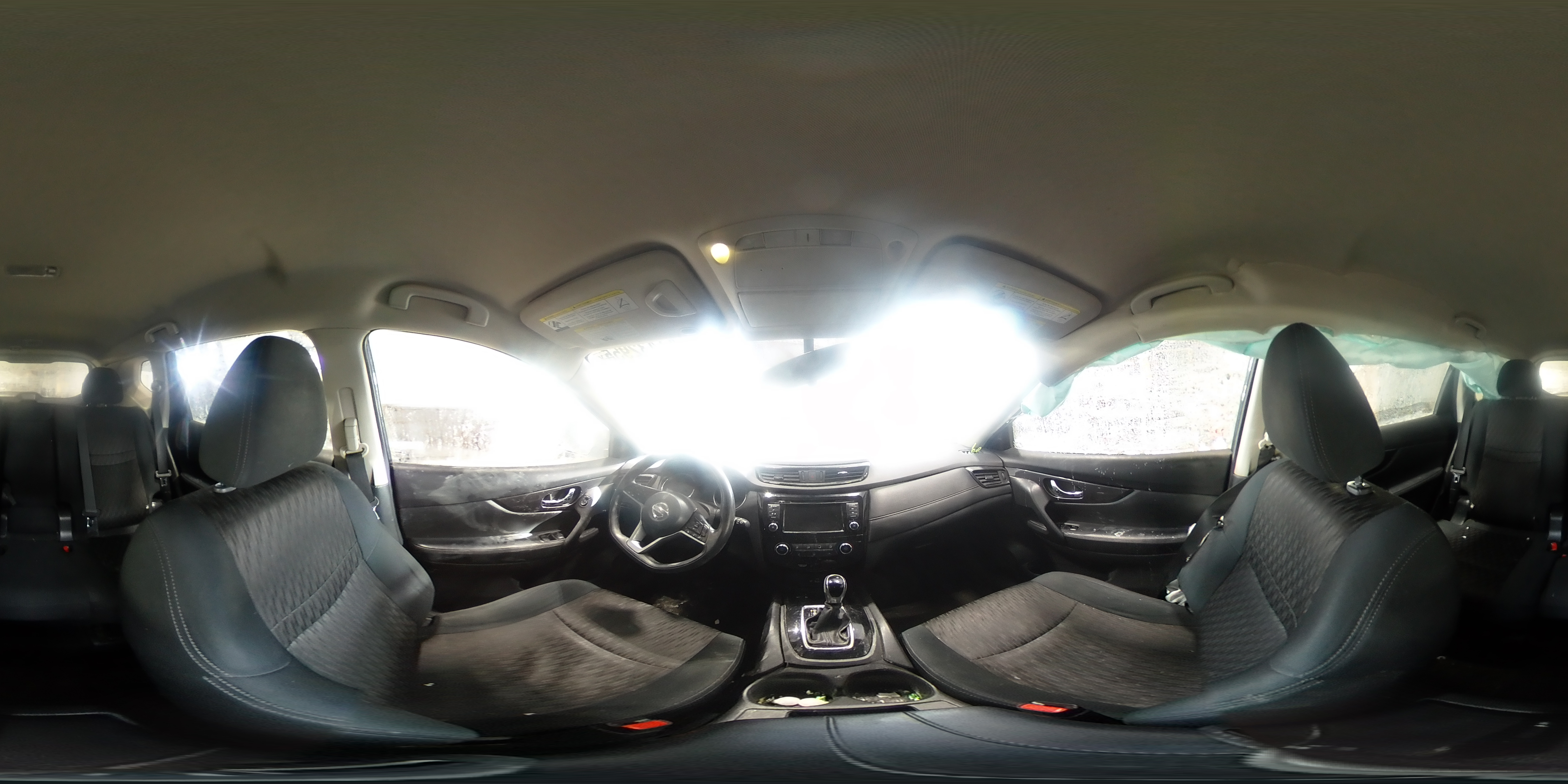 2018 Nissan Rogue - Image 13