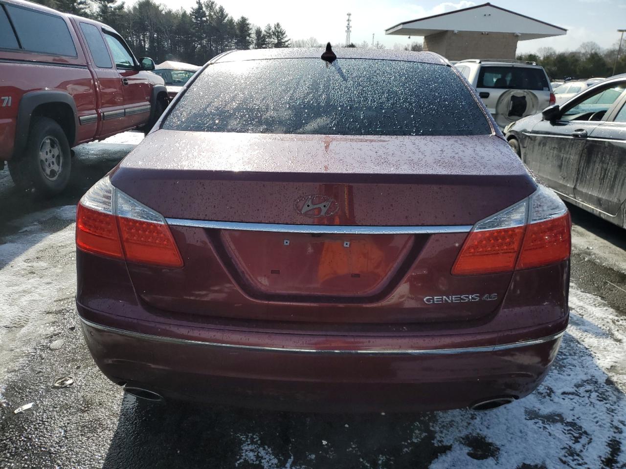 2011 Hyundai Genesis - Image 6