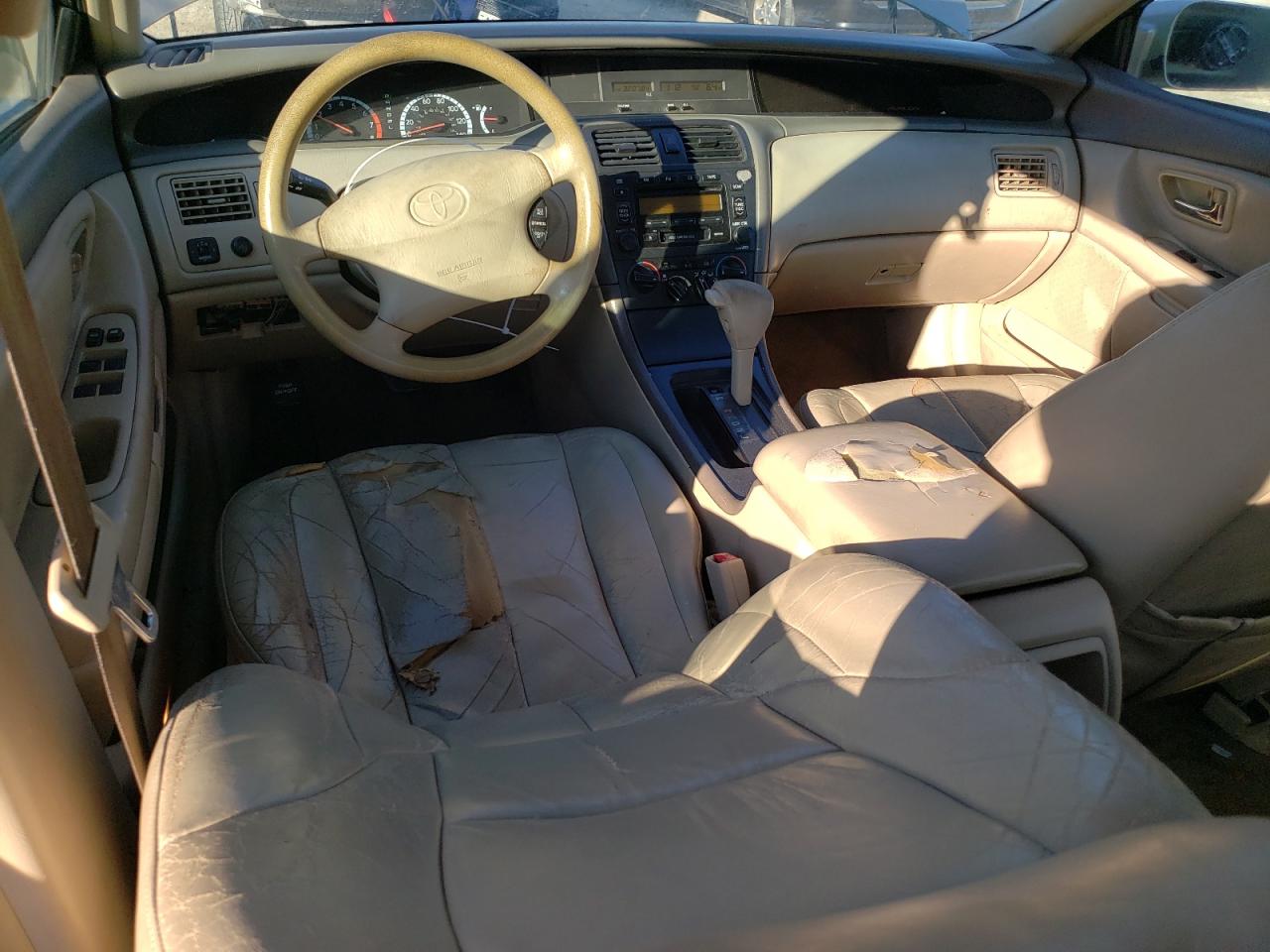 2001 Toyota Avalon - Image 8