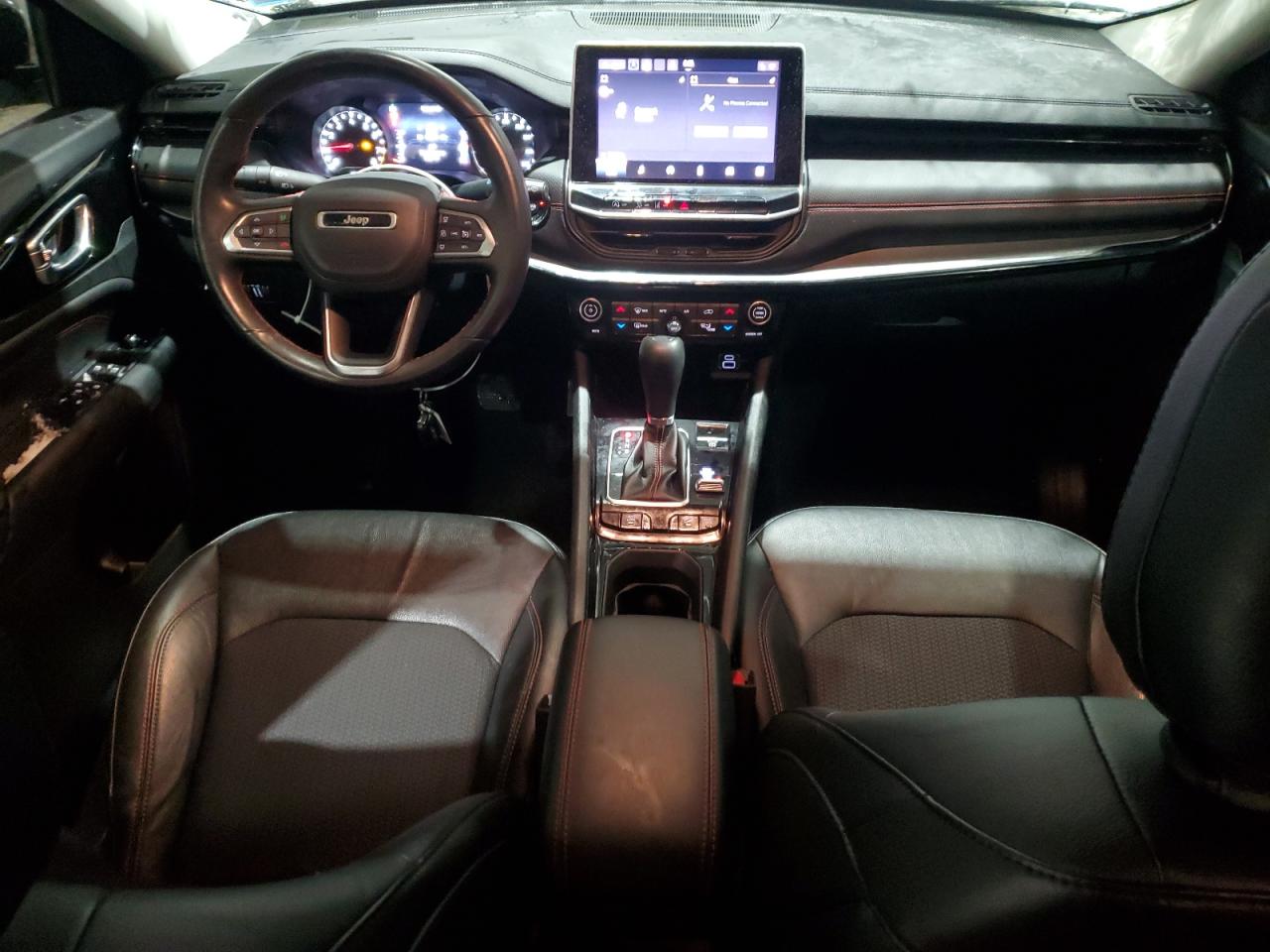 2022 Jeep Compass - Image 8