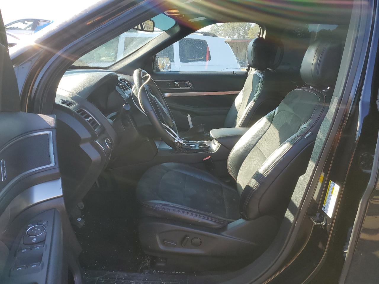 2019 Ford Explorer - Image 7
