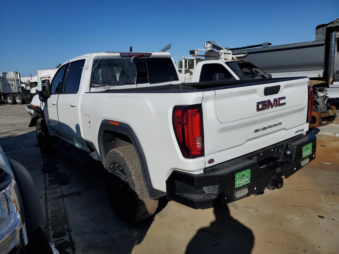 2020 GMC Sierra - Image 2