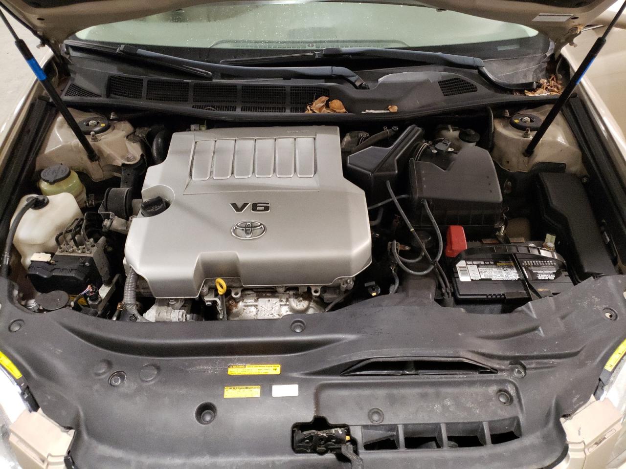 2005 Toyota Avalon - Image 11