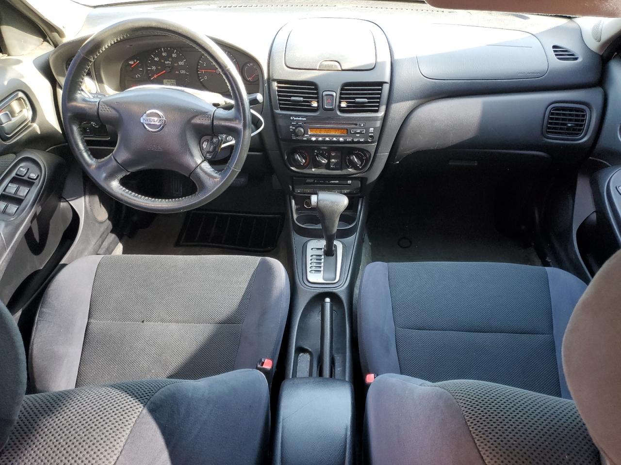 2005 Nissan Sentra - Image 8