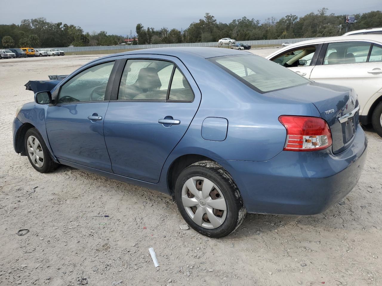 2007 Toyota Yaris - Image 2