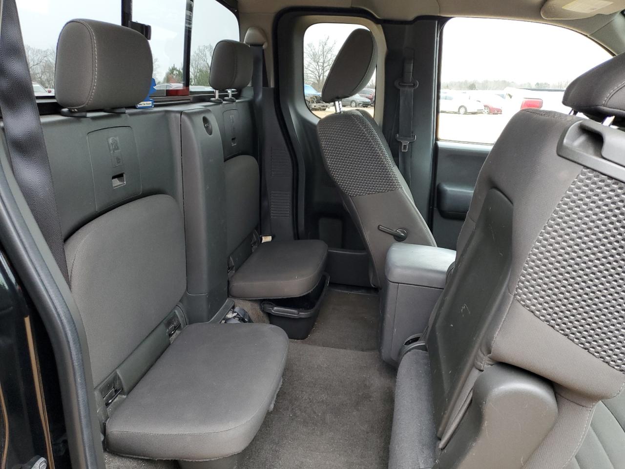 2012 Nissan Navara (Frontier) - Image 10