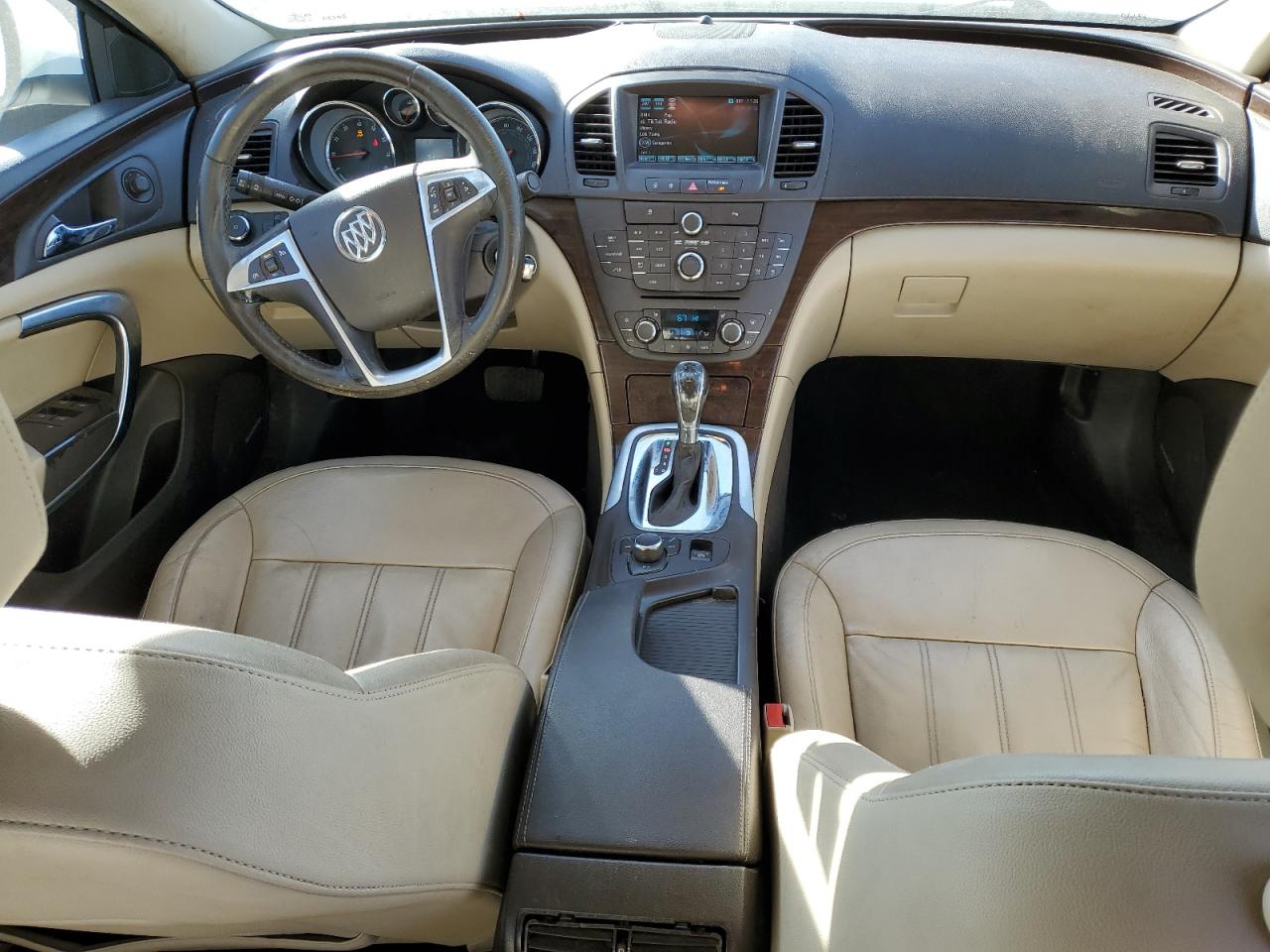 2011 Buick Regal - Image 8