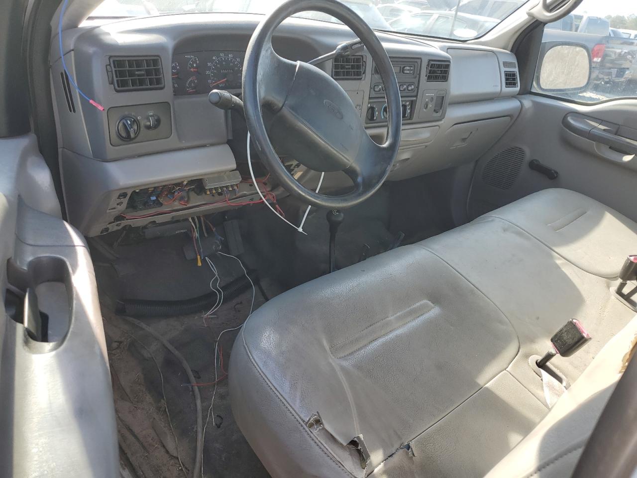 2000 Ford F250 - Image 8