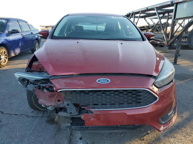 Хэтчбеки FORD FOCUS 2016 Красный
