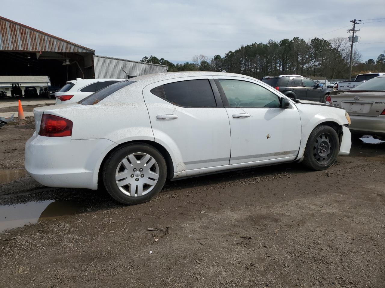 2013 Dodge Avenger - Image 3