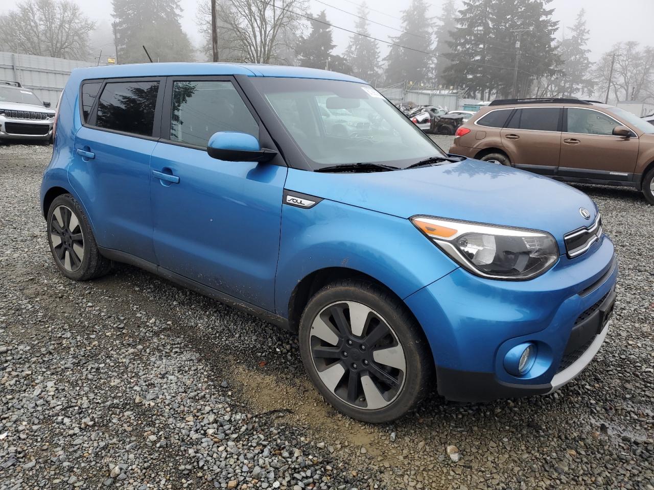 VIN KNDJP3A59K7650385 2019 KIA SOUL no.4