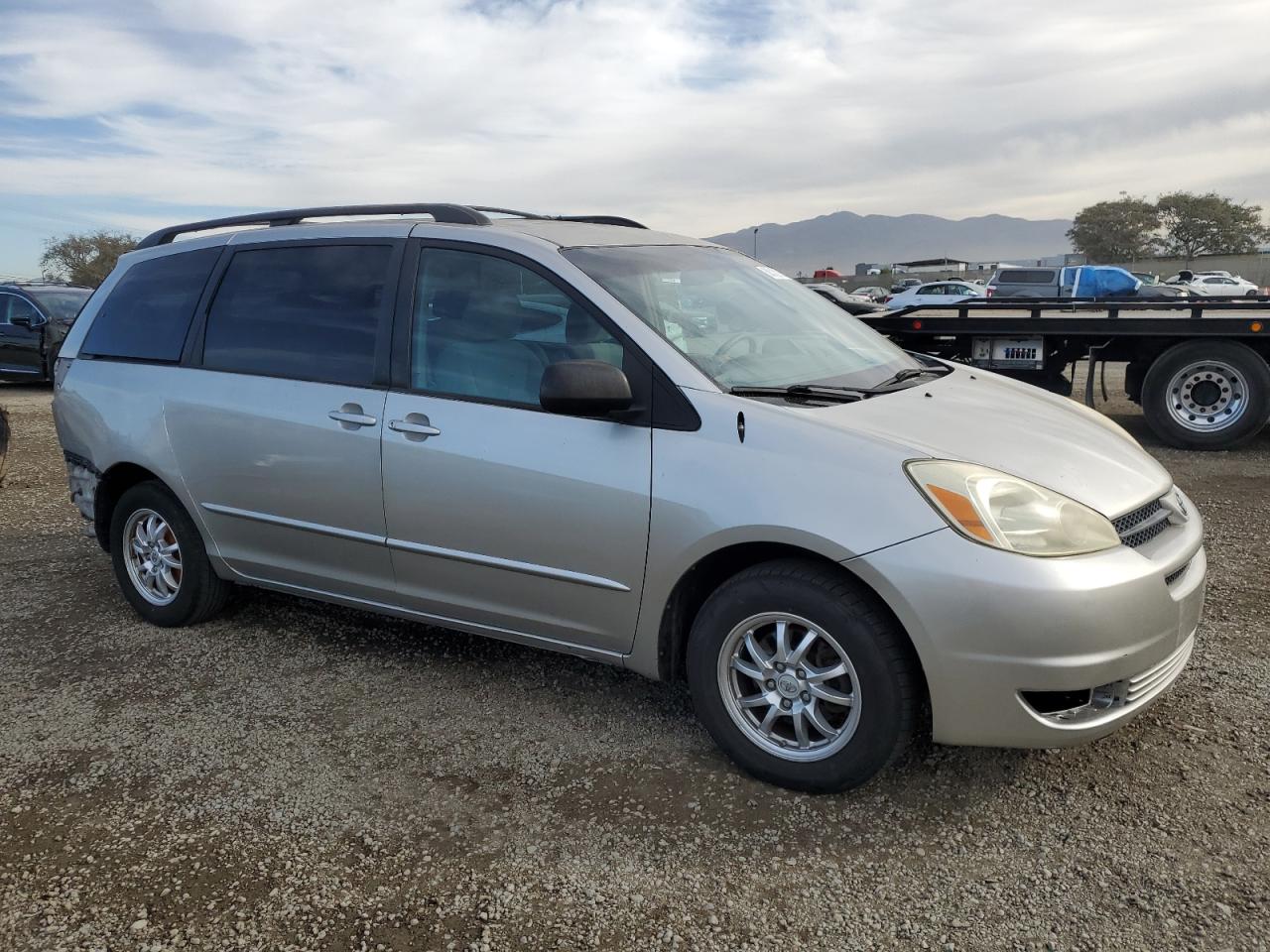 2005 Toyota Sienna - Image 4