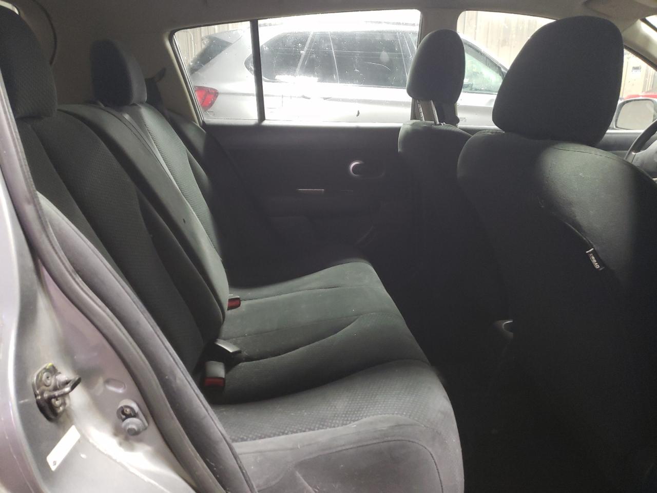 2012 Nissan Versa - Image 10