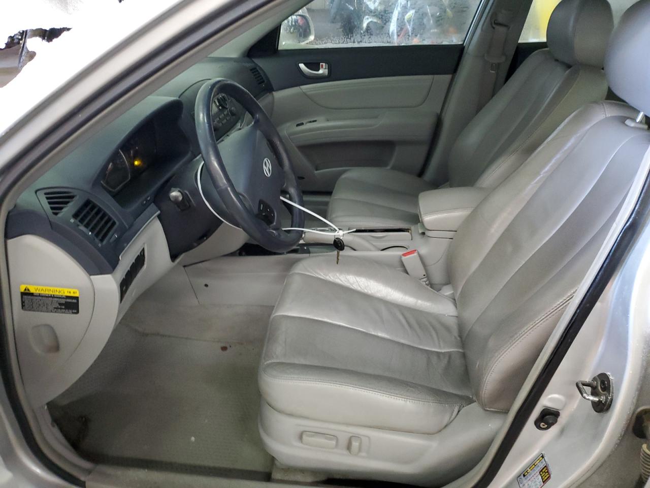 2008 Hyundai Sonata - Image 7