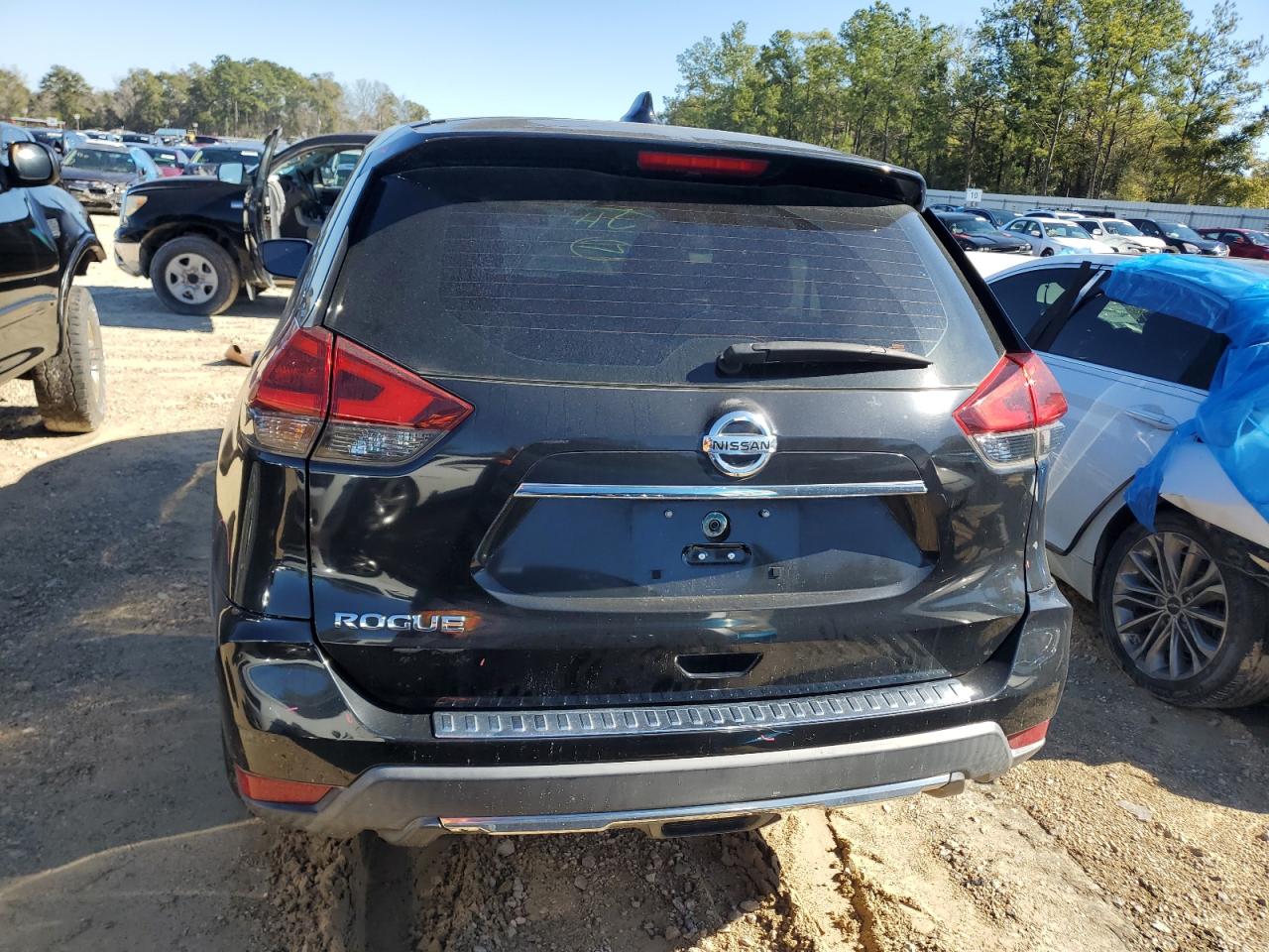 2018 Nissan Rogue - Image 6