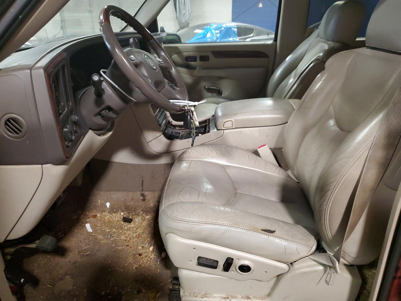 2005 Cadillac Escalade - Image 7