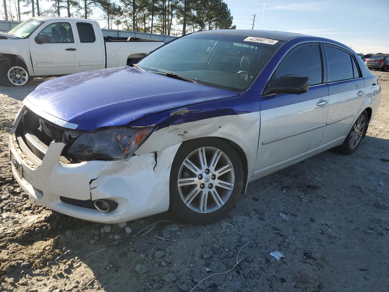 2010 Toyota Avalon - Image 1