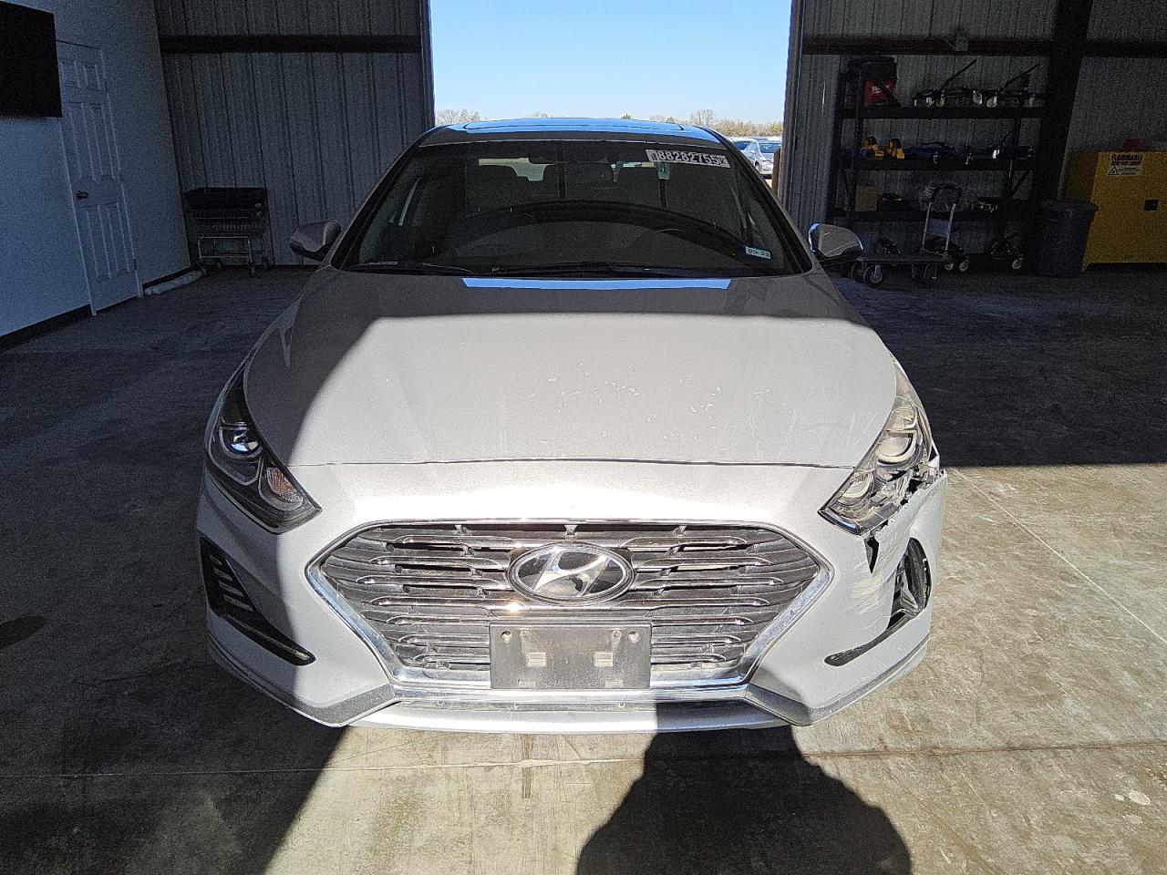2018 Hyundai Sonata - Image 5