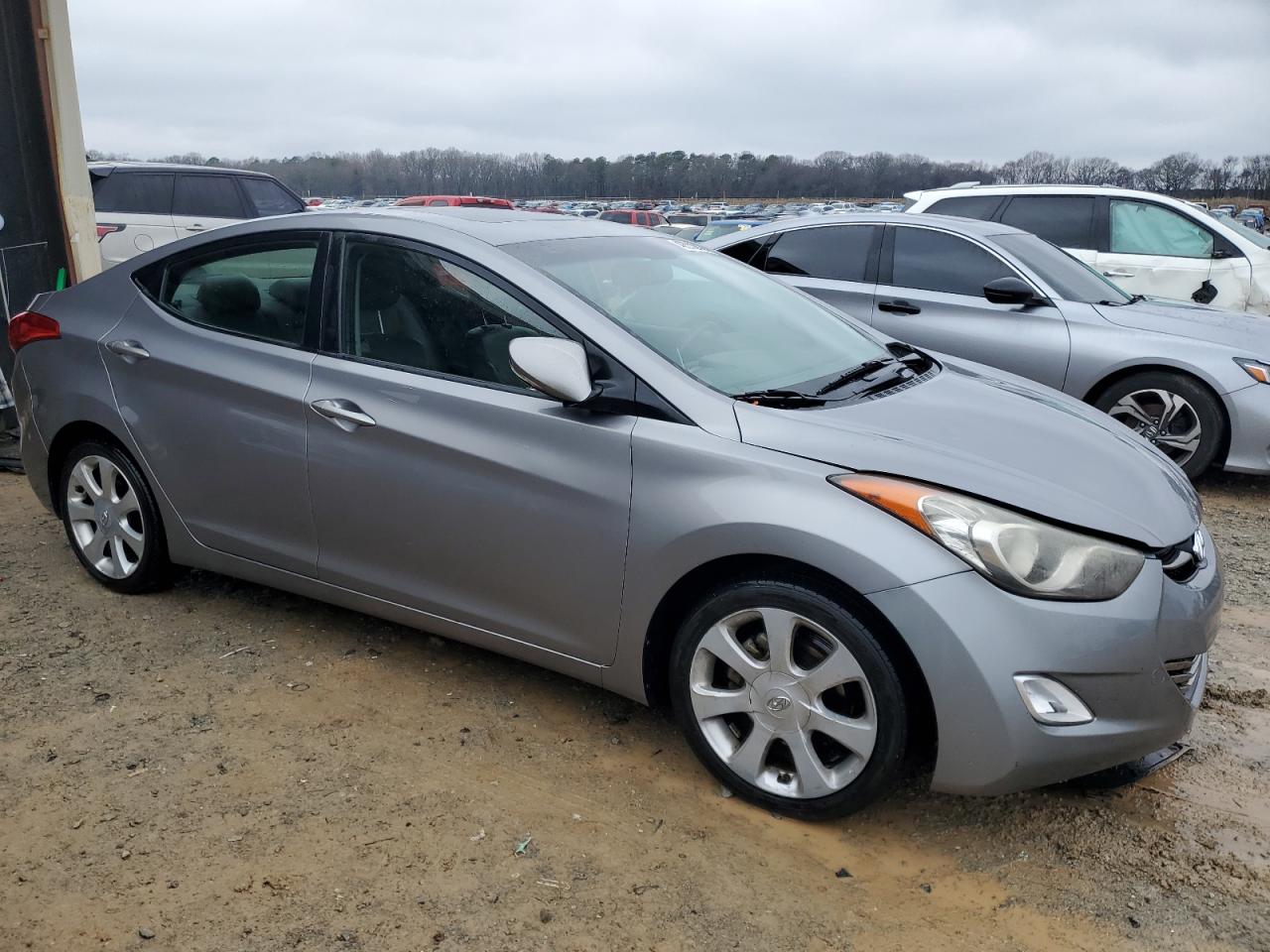 2012 Hyundai Elantra - Image 4