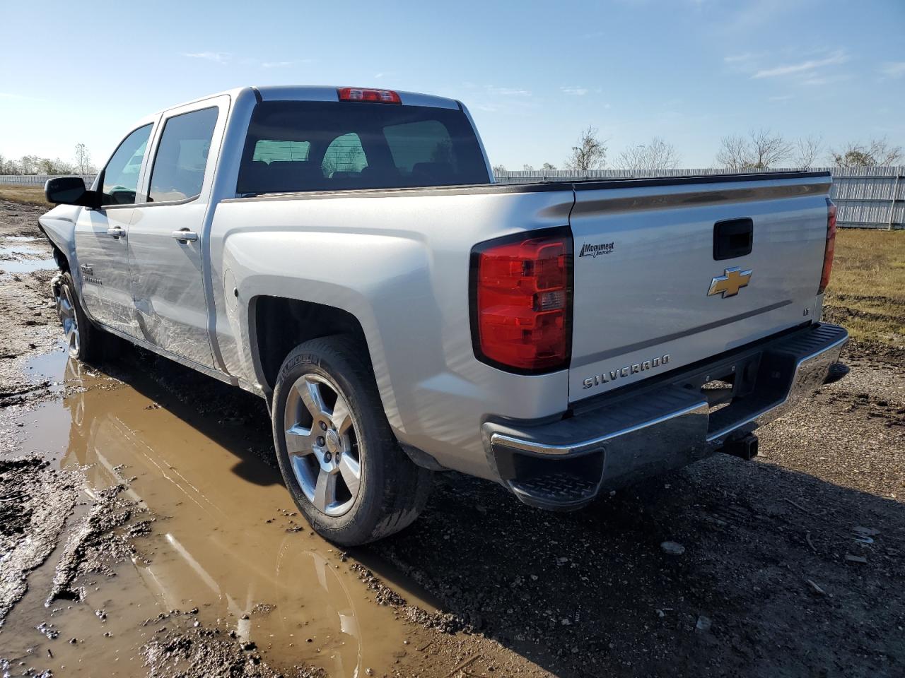 2014 Chevrolet Silverado - Image 2