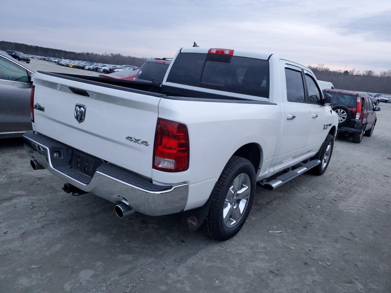 2015 RAM 1500 - Image 3