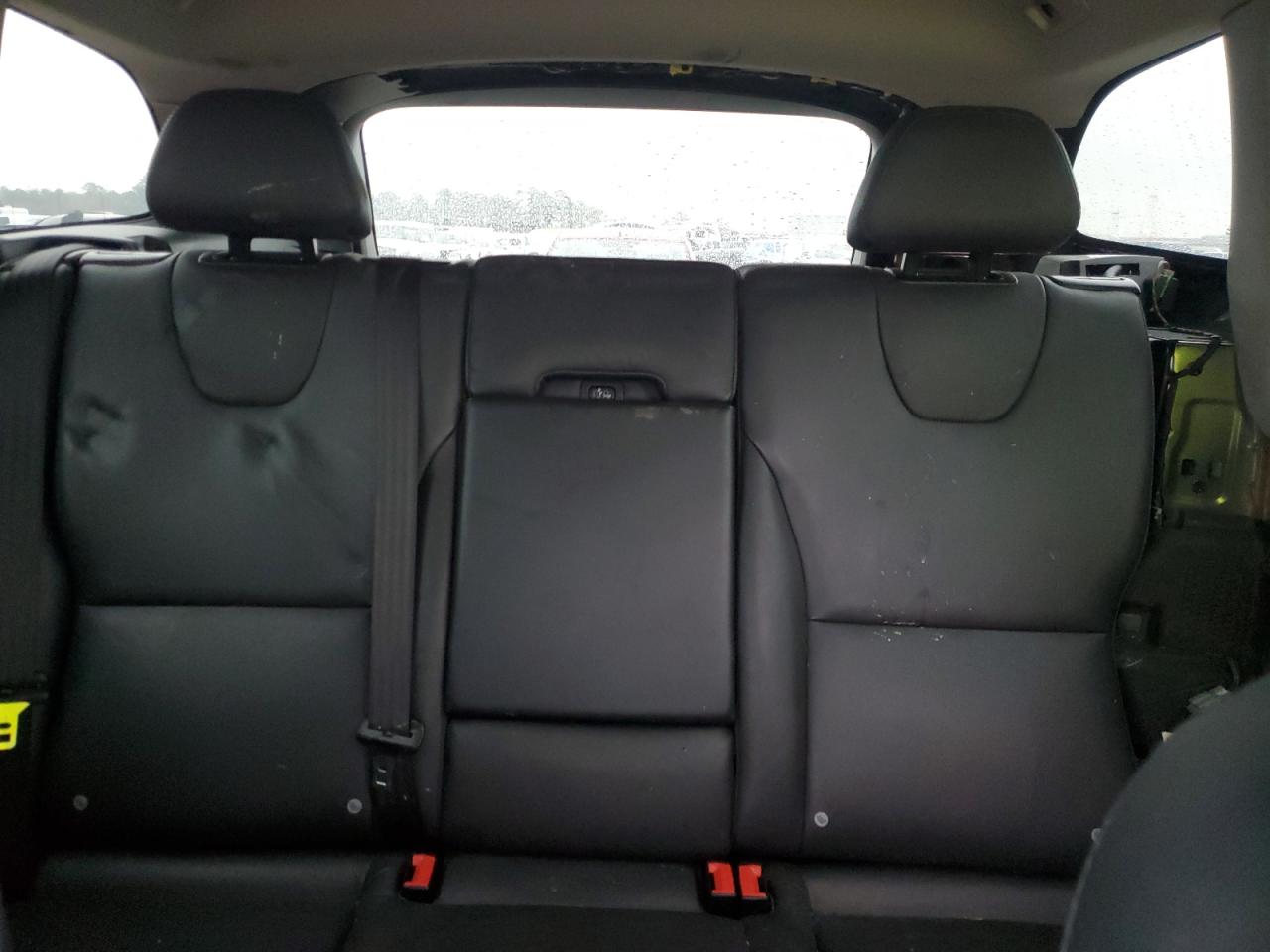 2016 Volvo XC60 - Image 10