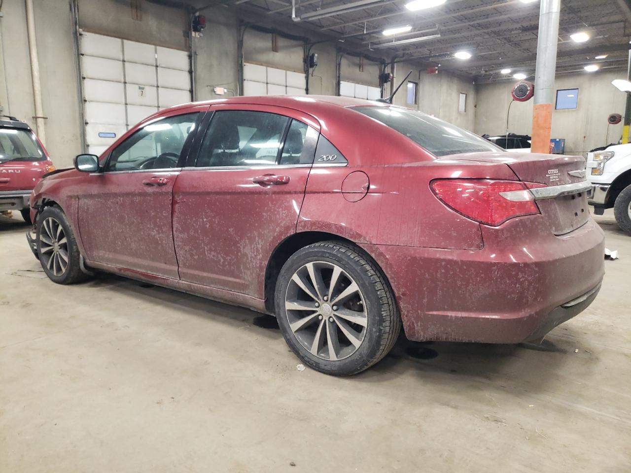 2013 Chrysler 200 - Image 2