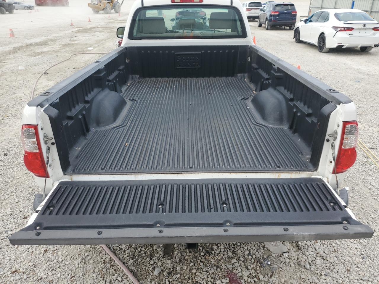 2005 Toyota Tundra - Image 10