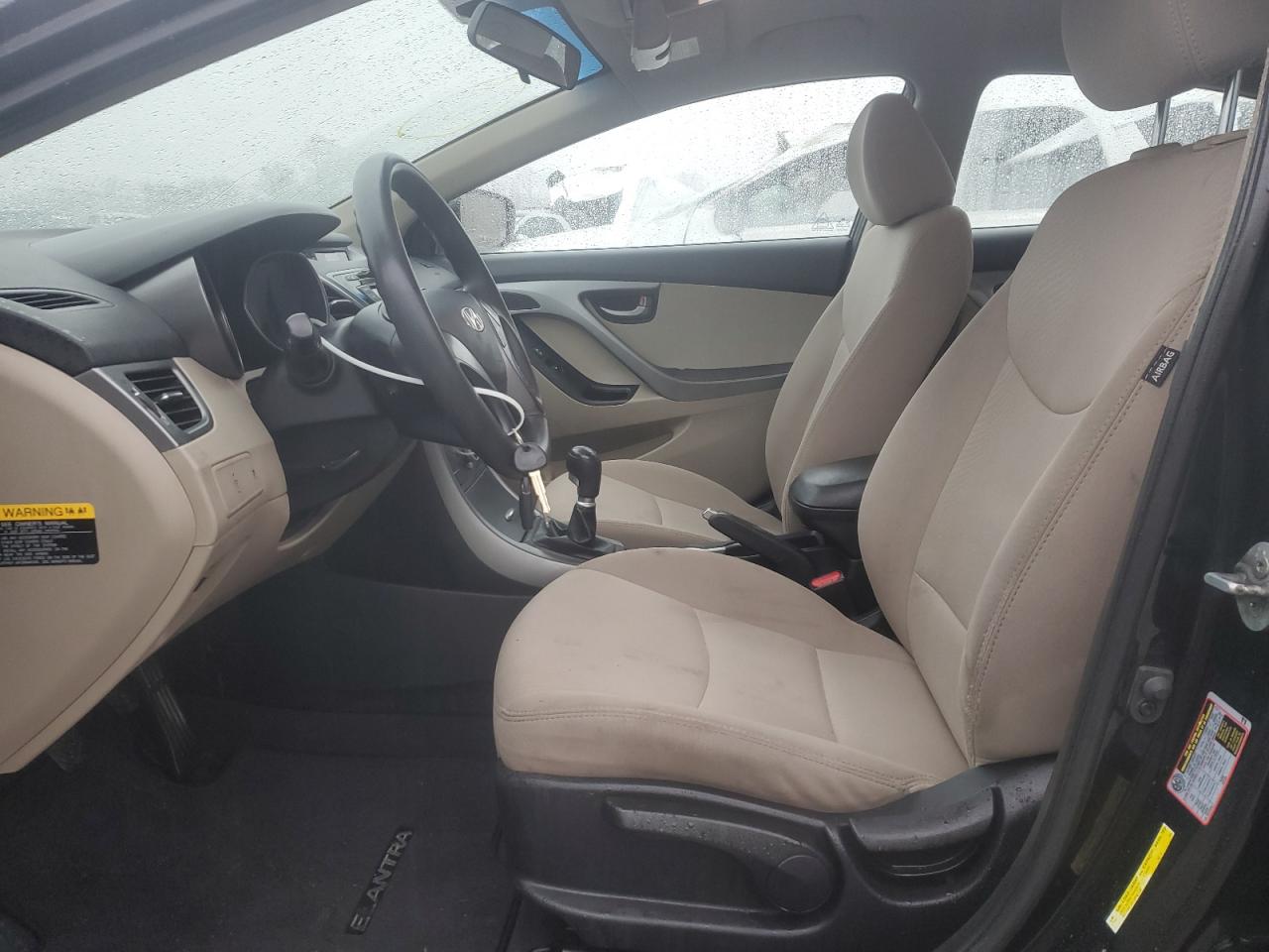 2014 Hyundai Elantra - Image 7