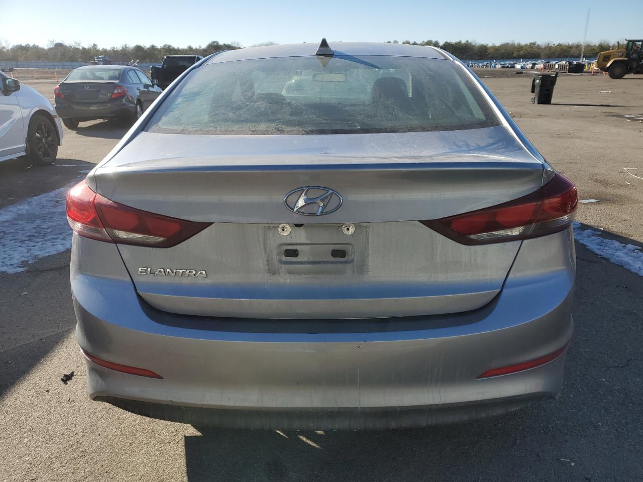2017 Hyundai Elantra - Image 6