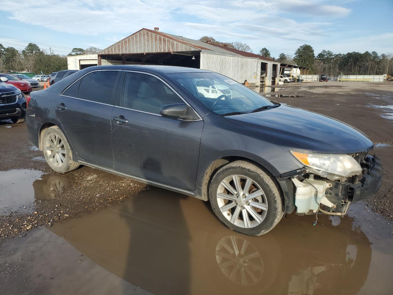2014 Toyota Camry - Image 4